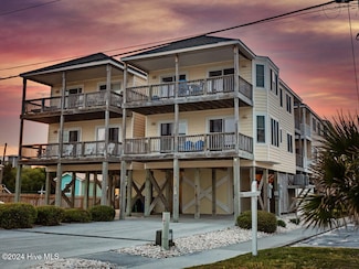 621 N Shore Dr Unit B, Surf City, NC 28445