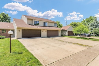 1727 Devonshire Dr Unit 1727, Champaign, IL 61821