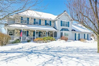 4737 Cortland Dr, Orefield, PA 18069