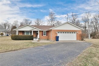 13 Striver Dr, Eaton, OH 45320