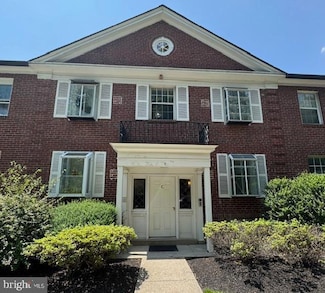 922 W Montgomery Ave Unit C-1, Ardmore, PA 19003