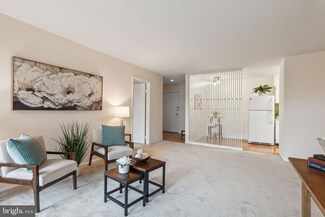 2203 Greenery Ln Unit 202, Silver Spring, MD 20906