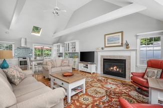 64 Manitoba Rd, Mashpee, MA 02649
