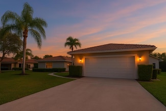 5450 Hawkes Bluff Ave, Davie, FL 33331