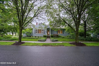 136 State St, Saratoga Springs, NY 12866