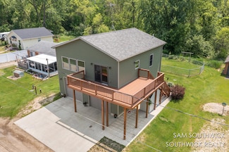 1034 Thompson St SW, Stanton, MI 48888