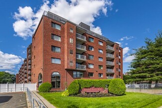 8 9th St Unit 111, Medford, MA 02155