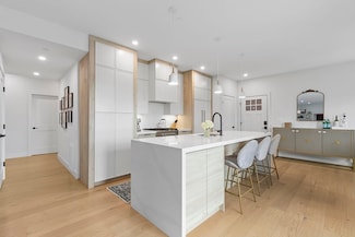 4 Payne St Unit One, Dorchester, MA 02122