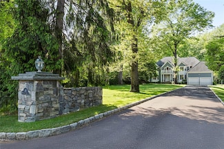 36 Hunt Place, Rye, NY 10580
