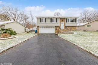 790 Laurel Dr Unit 4, Aurora, IL 60506