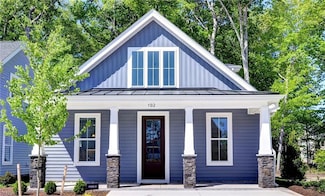 102 Blue Crab Dr, Poquoson, VA 23662