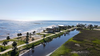 22193 S Gulfview Dr, Perry, FL 32348