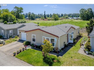 1655 S Elm St Unit 511, Canby, OR 97013
