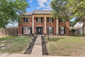 827 Nora Ln, Desoto, TX 75115