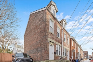 126-128 Banner Way, Pittsburgh, PA 15201