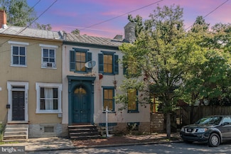 165 E Louther St, Carlisle, PA 17013