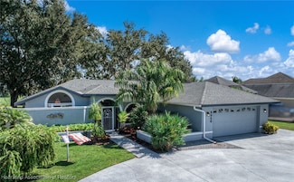 2926 Meadowood Ln, Sebring, FL 33875