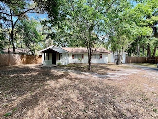 1208 E Hanna Ave, Tampa, FL 33604
