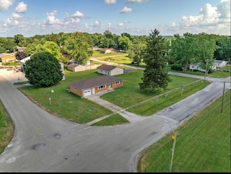 200 S Madison St, Towanda, IL 61776