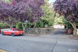 4604 SW Wildwood Place, Seattle, WA 98136