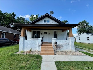 1222 W Main St, Mascoutah, IL 62258