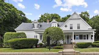 82 Seaver St, Stoughton, MA 02072