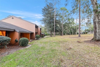19660 SW 83rd Place Rd Unit C-18, Dunnellon, FL 34432