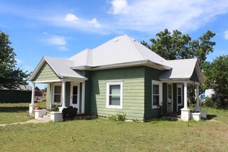 519 Miller St, Vici, OK 73859