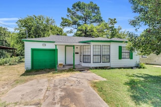 820 NE 31st St, Grand Prairie, TX 75050