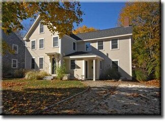 44 Bromfield St, Newburyport, MA 01950
