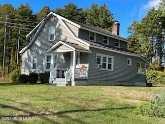 329 Dixon Rd, Queensbury, NY 12804
