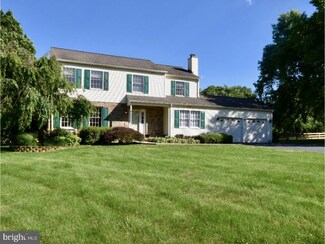 104 Skyview Ln, Avondale, PA 19311