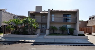 16772 Sims Ln Unit B, Huntington Beach, CA 92649