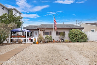24 Albert Dr, Manahawkin, NJ 08050