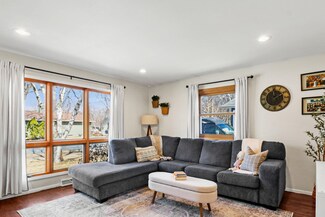 6105 Birch Hill Dr, Madison, WI 53711