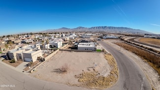 2057 Boy Scout Ln, Sunland Park, NM 88063