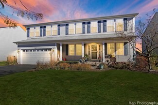 315 Hawthorn Ln, Antioch, IL 60002