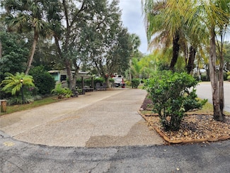 426 Longhorn Dr, Lake Wales, FL