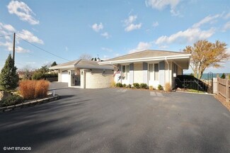 148 Shore Dr, Portage, IN 46368