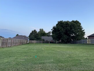 633 Kingston, Tahlequah, OK 74464