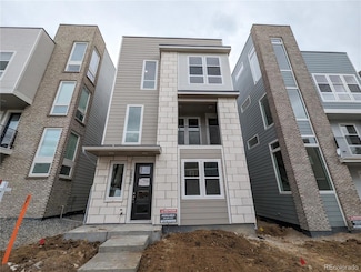 20990 E Quincy Dr, Aurora, CO 80013