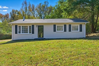 761 W 5th St, Chase City, VA 23924