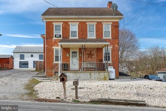1222 Porters Rd, Spring Grove, PA 17362