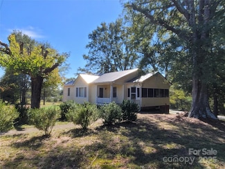 949 Cove Rd, Rutherfordton, NC 28139