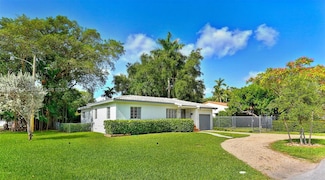 2500 Overbrook St, Miami, FL 33133