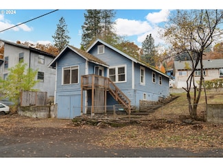 121 Garrett Ave, Klickitat, WA 98628