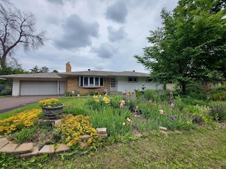 2127 South Ave E, Saint Paul, MN 55109