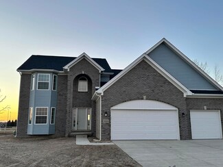 26080 Pennington Ct, Flat Rock, MI 48134