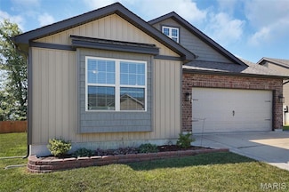 401 Glen Forest Dr, Troy, MO 63379