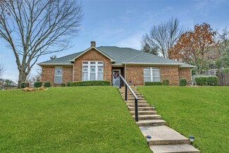 2120 Meadowview Ct, Garland, TX 75043